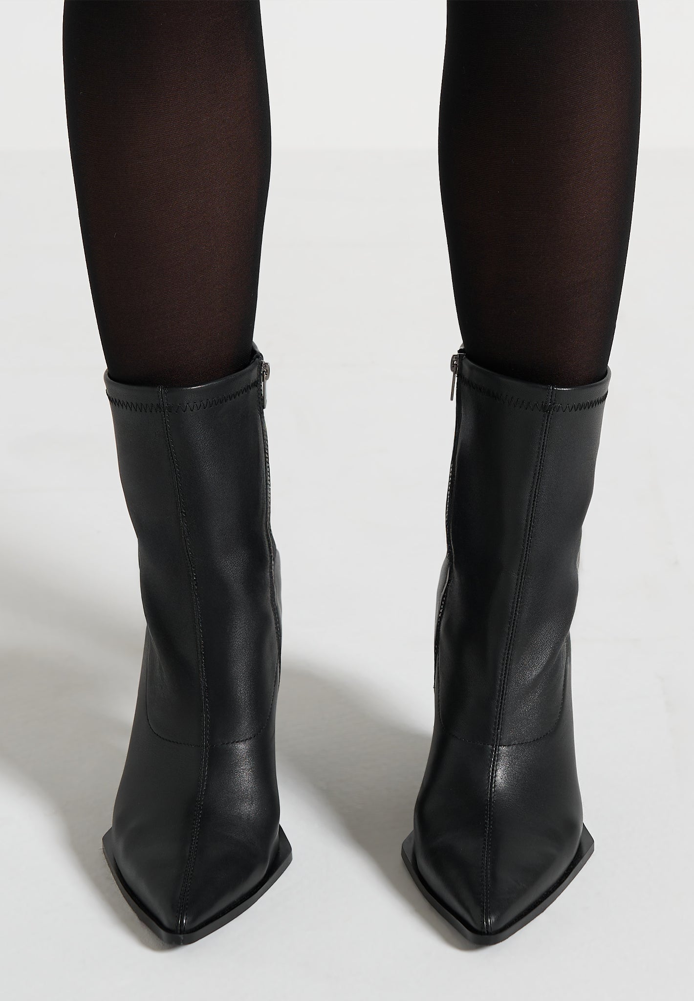 L'Eiffel Heeled Leather Boot - Midnight