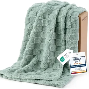 GentleSoft Checkered Fleece Throw Blanket